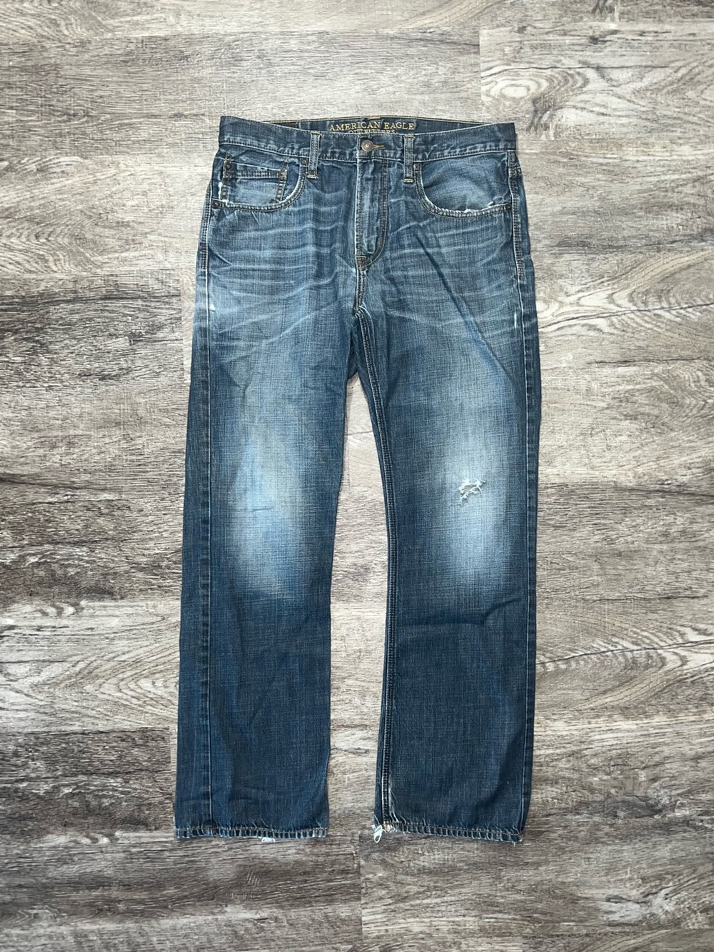 American Eagle Classic Bootcut Casual Dark Washed Distressed Jeans Men’s 34 x 34
